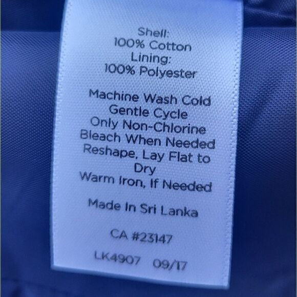 Talbots navy cotton blazer with nautical anchor buttons. 100% cotton career wear - Picture 6 of 11